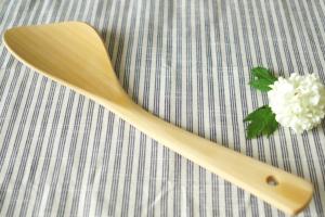 Bamboo spatula (left-handed)