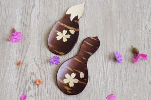 Wooden tea box petal and spoon set