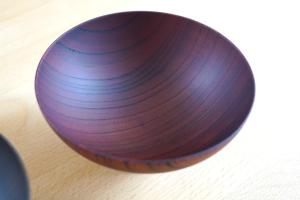 Wooden bowl AEKA (red lacquered)
