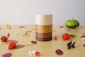 Tea canister in four types of wood (mable)