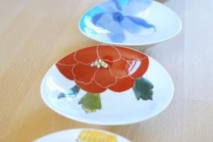 Porcelaine small dish - Red Peony
