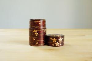 Cherry bark tea caniser (Petals)