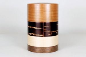 Tea canister in four types of wood (cherry)