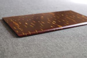 Wood serving board (Cherry bark)