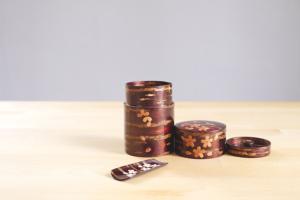 Tea canister and spoon petal set