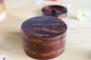 Tea canister in four types of wood (cherry bark)   