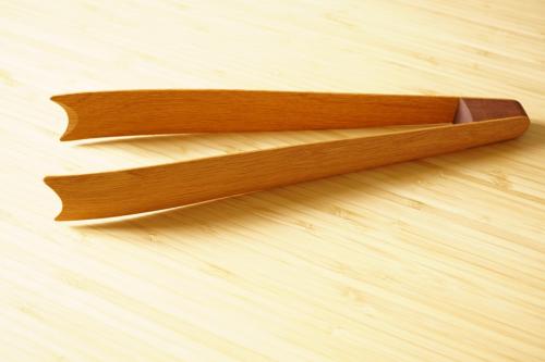 Wooden tong