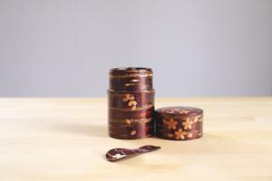 Wooden tea box petal and spoon set