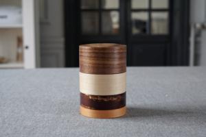 Tea canister in four types of wood (walnut) 