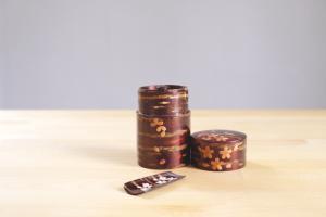 Tea canister and spoon petal set